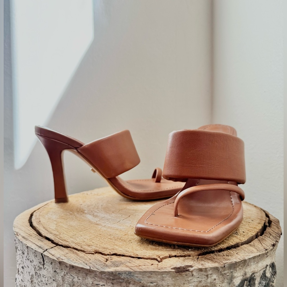🎉Host Pick 🎉 Zara tan leather heels